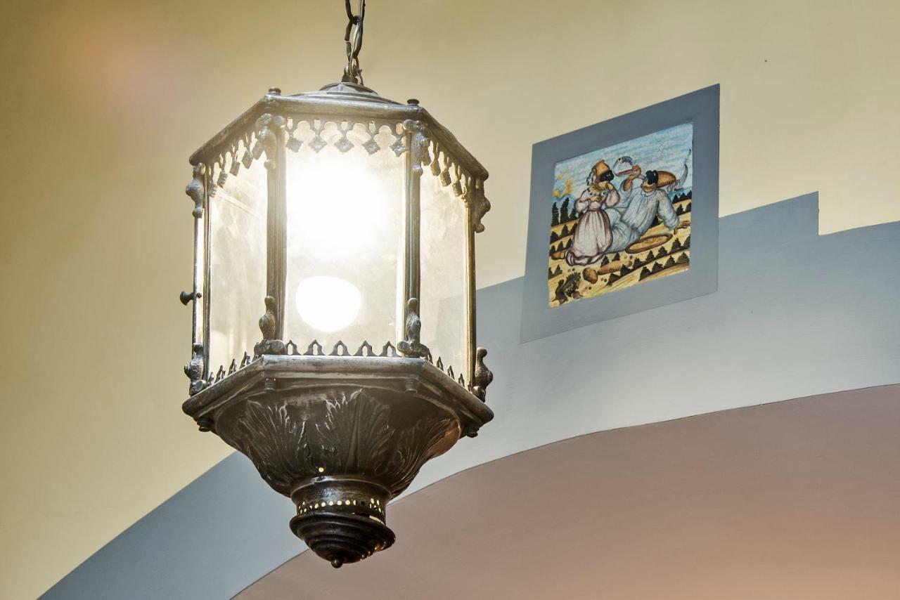Ferienwohnung Il Teatro Di Nerone Neapel Exterior foto